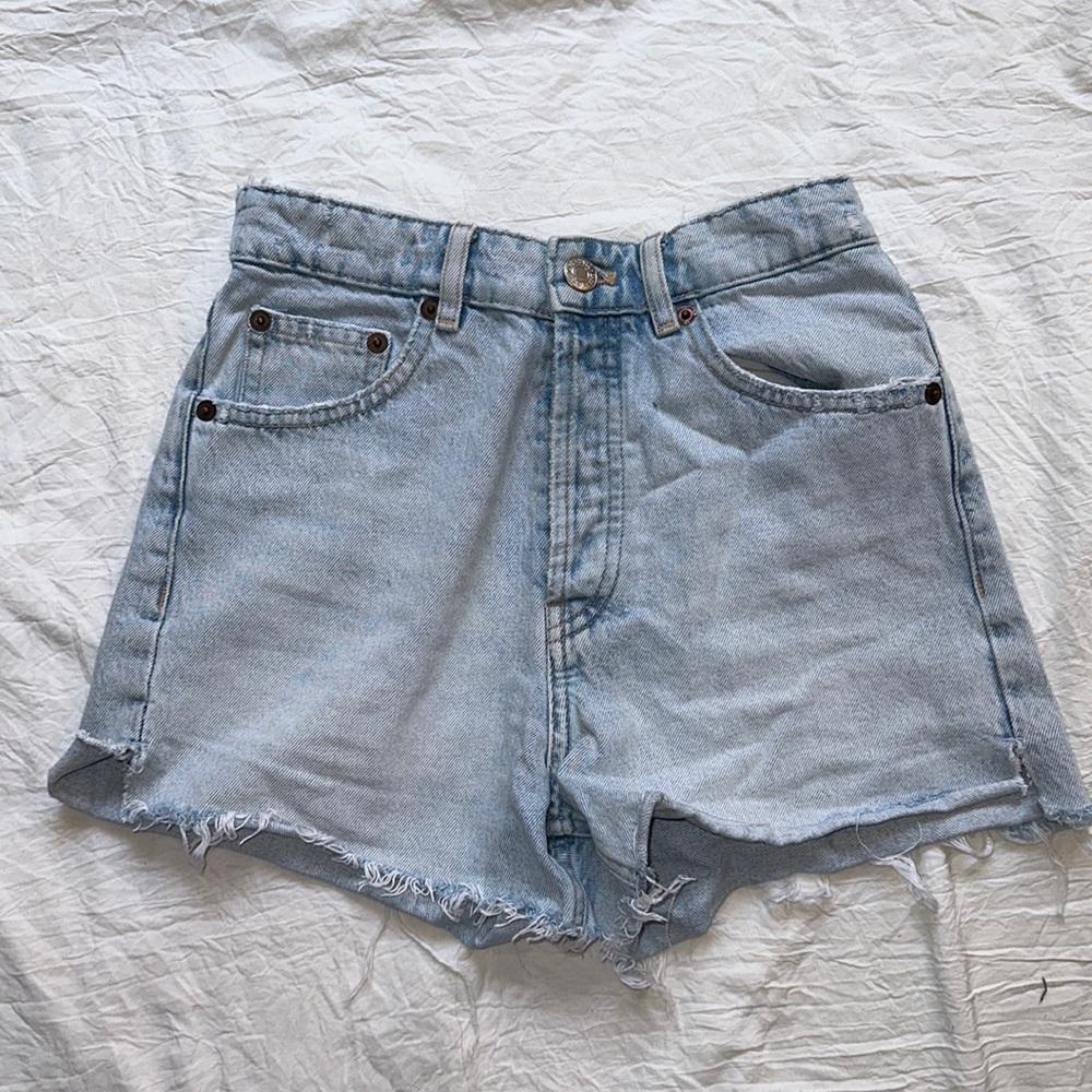 Zara size 4 Jean shorts